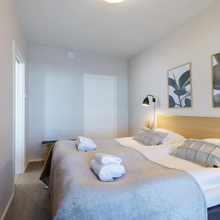 Marina B13 By Hiekka - Sisaeltaeae Liinavaatteet Ja Loppusiivouksen Apartahotel 4*